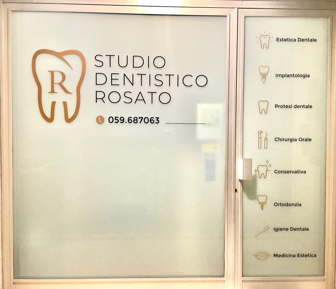 Studio Dentistico - About